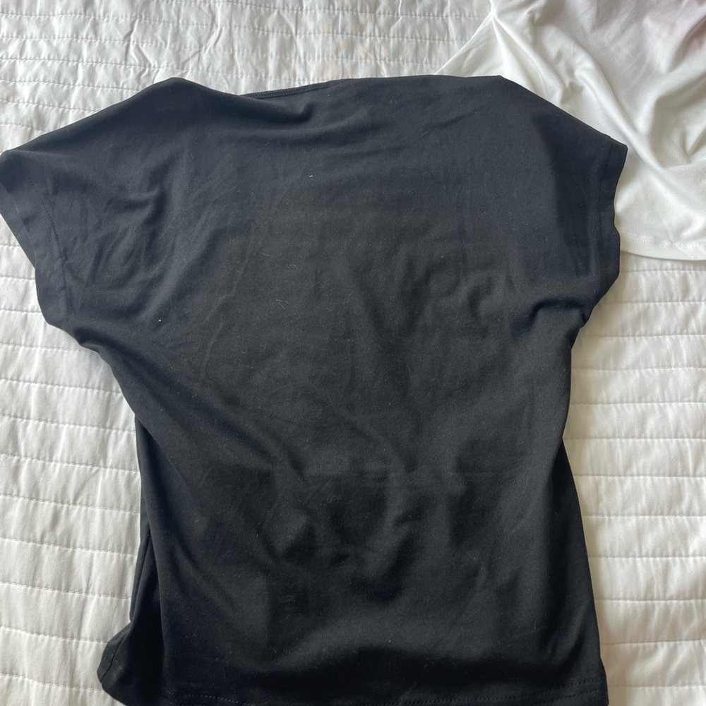 BACKLESS TOPS (3)